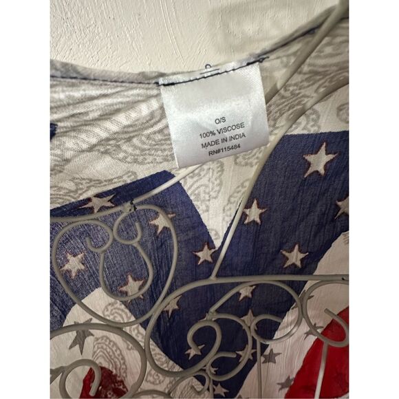 NEW WITHOUT TAGS American Flag Shawl -VISCOSE poncho/shawl cape cardigan ONE SIZ - Picture 6 of 6